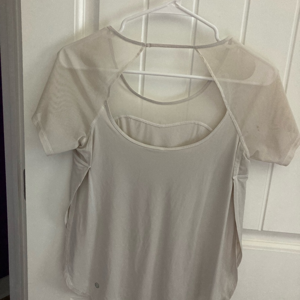 Lululemon size 4 white mesh top